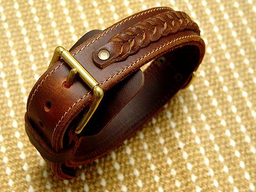 plaited leather dog collar